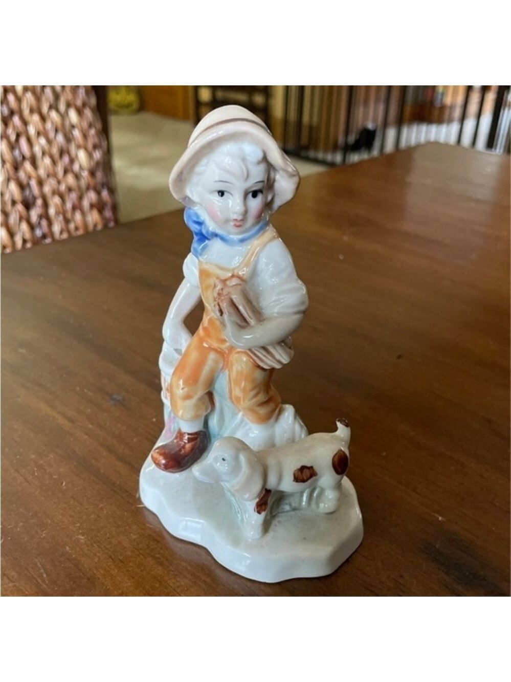 Shiah Yih boy and dog figurine